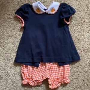 Sz 12 month Lullaby Set girls pumpkin shirt and bloomer set.